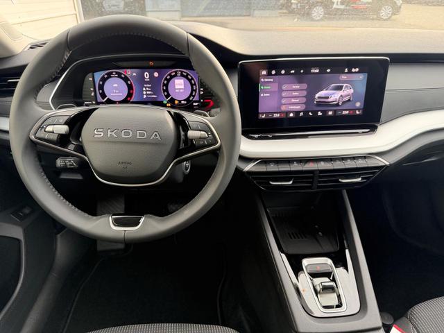 Skoda Octavia Combi Selection Kombi 1.5 TSI DSG AHK*Android Auto*ACC*SHZ*E-Heck*Keyless*Kamera*2Z Klimaauto 