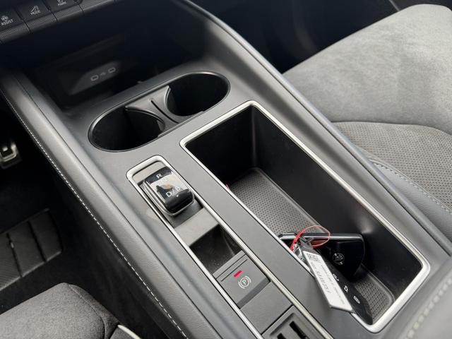 Skoda Elroq Sportline 60 204 PS Android Auto*Navi*SHZ v/h*Kamera*E-Heck*Kessy*ACC 
