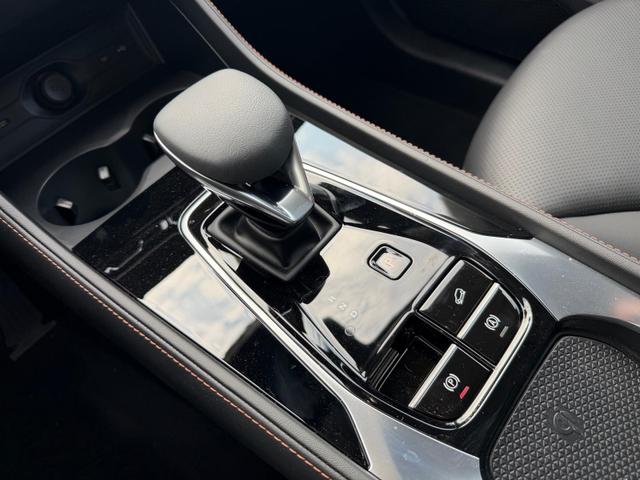 MG HS Luxury HEV+ 224PS Android Auto*Navi*SHZ*360&deg; Kamera*Keyless*Leder*E-Heck/PDC v/h* 