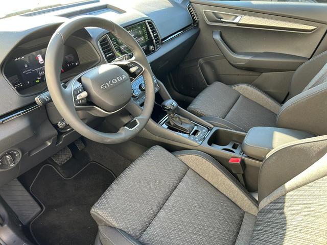 Skoda Karoq Extra Plus 1.5 TSI DSG AHK*Android Auto*Matrix*E-Heck*SHZ*ACC*Keyless*Kamera*17" LM* 2Z Klimaauto*SUNSET 