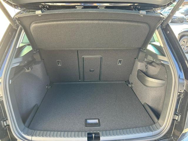 Skoda Karoq Extra Plus 1.5 TSI DSG AHK*Android Auto*Matrix*E-Heck*SHZ*ACC*Keyless*Kamera*17" LM* 2Z Klimaauto*SUNSET 