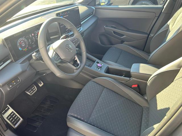 Volkswagen T-Roc R-Line 1.5 eTSI DSG Neues Modell*AHK*BlackStyle*Matrix*19"*Android Auto*EasyOpen*SHZ*Kamera*ParkAsstPro*ACC*Keyless 