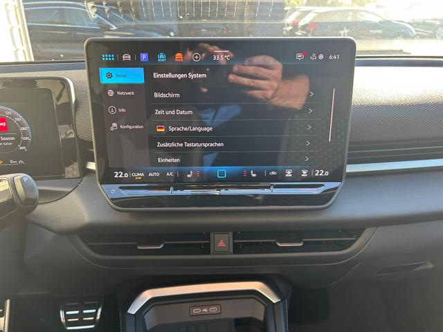 Volkswagen T-Roc R-Line 1.5 eTSI DSG Neues Modell*AHK*BlackStyle*Matrix*19"*Android Auto*EasyOpen*SHZ*Kamera*ParkAsstPro*ACC*Keyless 