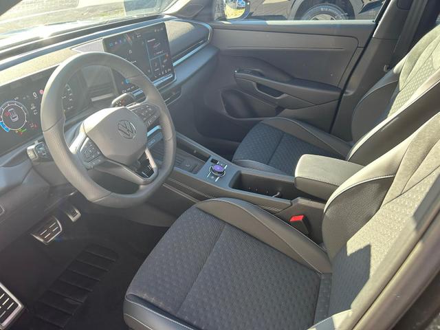 Volkswagen T-Roc R-Line 1.5 eTSI DSG Neues Modell*AHK*BlackStyle*Matrix*19"*Android Auto*EasyOpen*SHZ*Kamera*ParkAsstPro*ACC*Keyless 