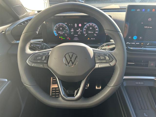 Volkswagen T-Roc R-Line 1.5 eTSI DSG Neues Modell*AHK*BlackStyle*Matrix*19"*Android Auto*EasyOpen*SHZ*Kamera*ParkAsstPro*ACC*Keyless 