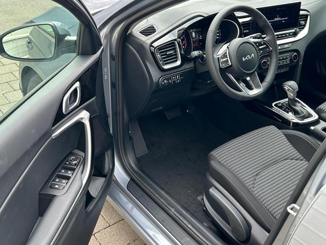 Ceed Gold 1.5 T-GDi, DCT Android Auto*Navi*WinterPak*Klimaauto*16"*Kamera*PrivacyGlas* 