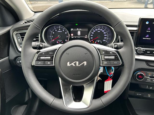 Ceed Gold 1.5 T-GDi, DCT Android Auto*Navi*WinterPak*Klimaauto*16"*Kamera*PrivacyGlas* 