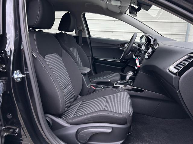 Kia Ceed Gold 1.5 T-GDi, DCT Android Auto*Navi*WinterPak*Klimaauto*16"*Kamera*PrivacyGlas* 