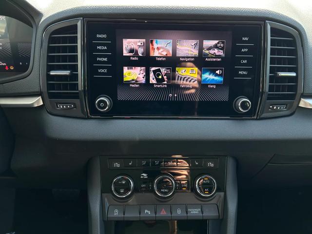 Skoda Karoq Extra 2.0 TDI DSG 4x4 AHK*Android Auto*SHZ*ACC*Keyless*Kamera*17" LM* 2Z Klimaauto*SUNSET 