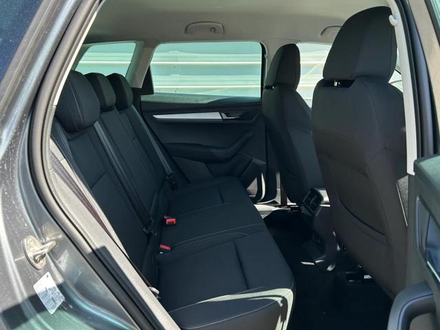 Skoda Karoq Extra 2.0 TDI DSG 4x4 AHK*Android Auto*SHZ*ACC*Keyless*Kamera*17" LM* 2Z Klimaauto*SUNSET 