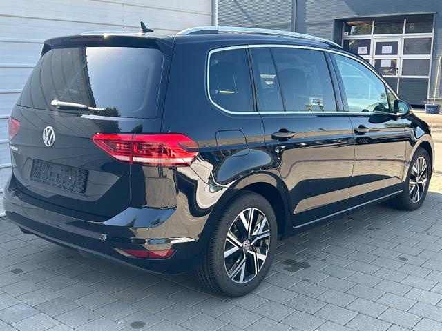 Volkswagen Touran 1.5 TSI AHK*Navi*SHZ*Kamera*Keyless*3Z Klimaauto*ACC*17" 