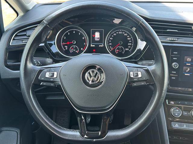Volkswagen Touran 1.5 TSI AHK*Navi*SHZ*Kamera*Keyless*3Z Klimaauto*ACC*17" 