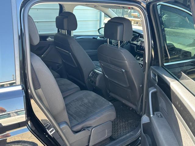 Volkswagen Touran 1.5 TSI AHK*Navi*SHZ*Kamera*Keyless*3Z Klimaauto*ACC*17" 