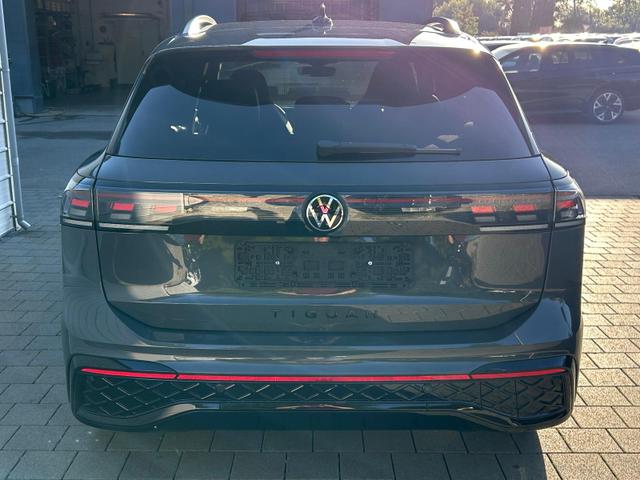 Volkswagen Tiguan R-Line 1.5 eTSI DSG AHK*BlackStyle*ParkAsstPro*360&deg; Kamera*Android Auto*Navi*SHZ*Matrix*HUD 