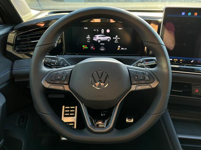 Volkswagen Tiguan R-Line 1.5 eTSI DSG AHK*BlackStyle*ParkAsstPro*360&deg; Kamera*Android Auto*Navi*SHZ*Matrix*HUD 