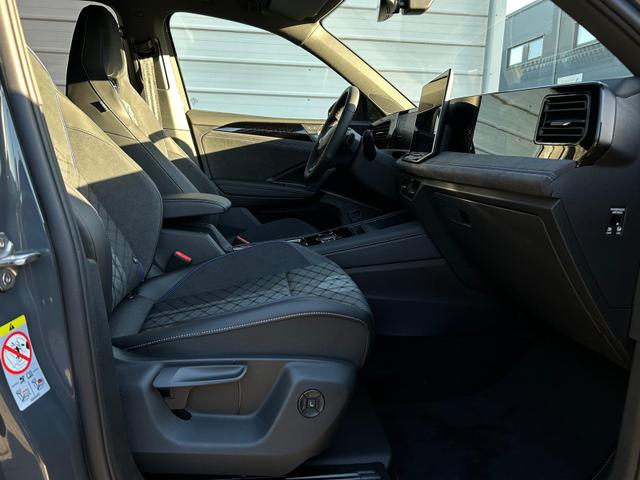Volkswagen Tiguan R-Line 1.5 eTSI DSG AHK*BlackStyle*ParkAsstPro*360&deg; Kamera*Android Auto*Navi*SHZ*Matrix*HUD 