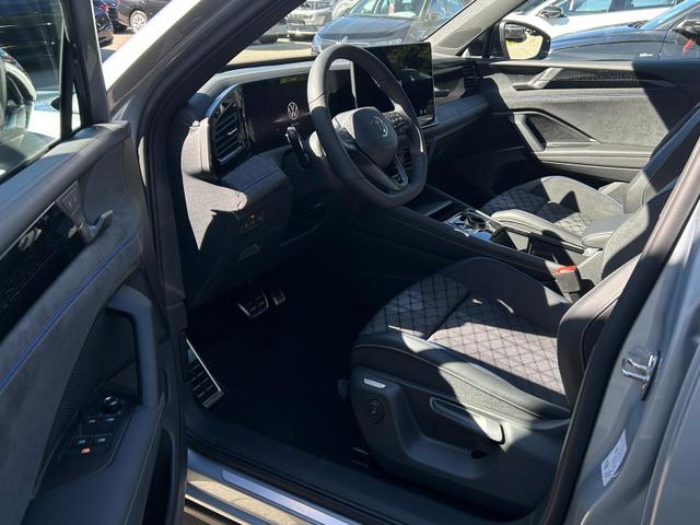 Volkswagen Tiguan R-Line 1.5 eTSI DSG AHK*BlackStyle*ParkAsstPro*360&deg; Kamera*Android Auto*Navi*SHZ*Matrix*HUD 