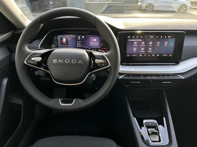 Skoda Octavia Combi Selection Kombi 1.5 TSI DSG AHK*Android Auto*ACC*SHZ*E-Heck*Keyless*Kamera*2Z Klimaauto 
