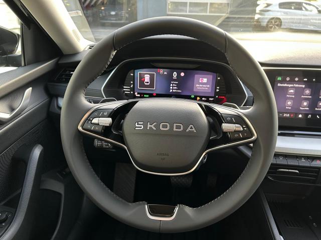 Skoda Octavia Combi Selection Kombi 1.5 TSI DSG AHK*Android Auto*ACC*SHZ*E-Heck*Keyless*Kamera*2Z Klimaauto 