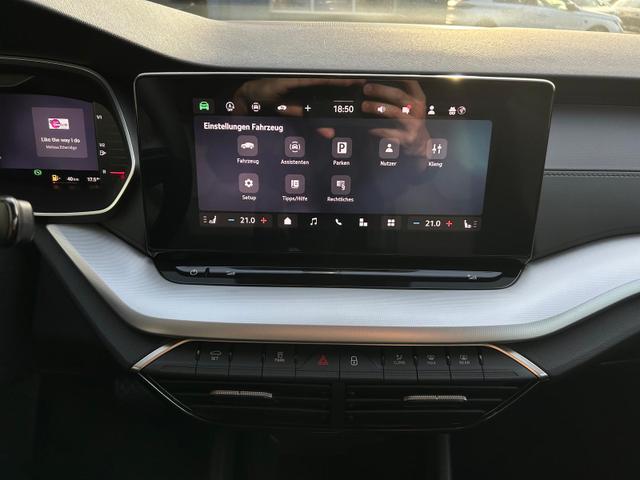 Skoda Octavia Combi Selection Kombi 1.5 TSI DSG AHK*Android Auto*ACC*SHZ*E-Heck*Keyless*Kamera*2Z Klimaauto 
