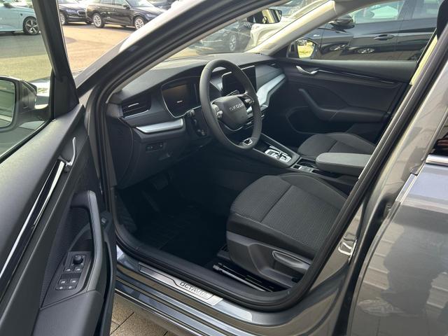 Skoda Octavia Combi Selection Kombi 1.5 TSI DSG AHK*Android Auto*ACC*SHZ*E-Heck*Keyless*Kamera*2Z Klimaauto 