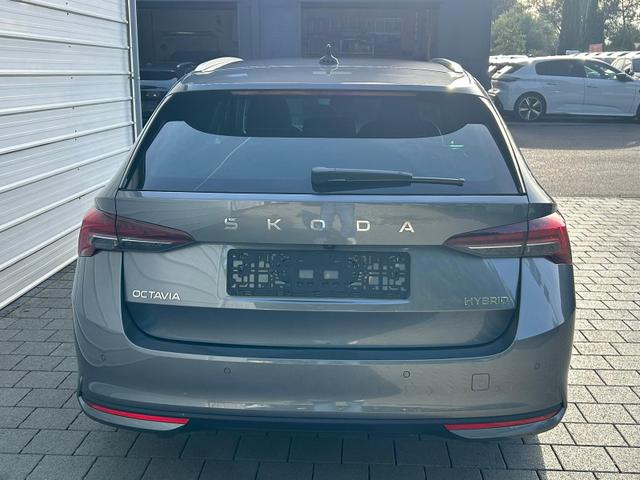 Skoda Octavia Combi Selection Kombi 1.5 TSI DSG AHK*Android Auto*ACC*SHZ*E-Heck*Keyless*Kamera*2Z Klimaauto 