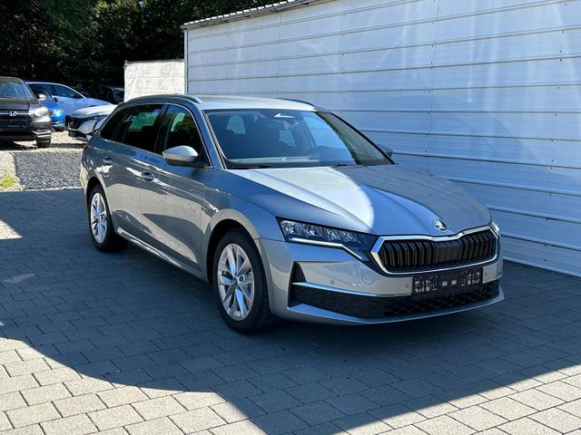 Skoda Octavia Combi - Selection Kombi 1.5 TSI DSG AHK*Android Auto*ACC*SHZ*E-Heck*Keyless*Kamera*2Z Klimaauto