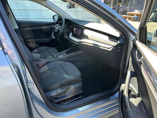 Skoda Octavia Combi Selection Kombi 1.5 TSI DSG AHK*Android Auto*ACC*SHZ*E-Heck*Keyless*Kamera*2Z Klimaauto 