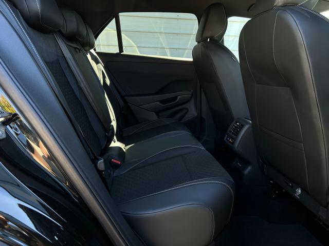 Volkswagen T-Roc R-Line 1.5 eTSI DSG Neues Modell*AHK*BlackStyle*Matrix*19"*Android Auto*EasyOpen*SHZ*Kamera*ParkAsstPro*ACC*Keyless 