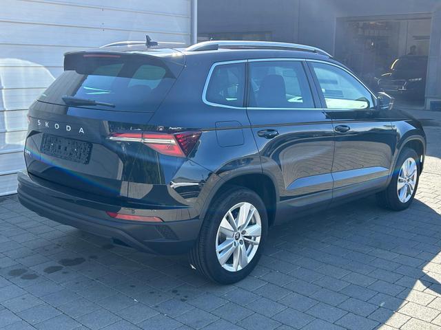 Skoda Karoq Extra 2.0 TDI DSG AHK*Android Auto*SHZ*ACC*Keyless*Kamera*17" LM* 2Z Klimaauto*SUNSET 
