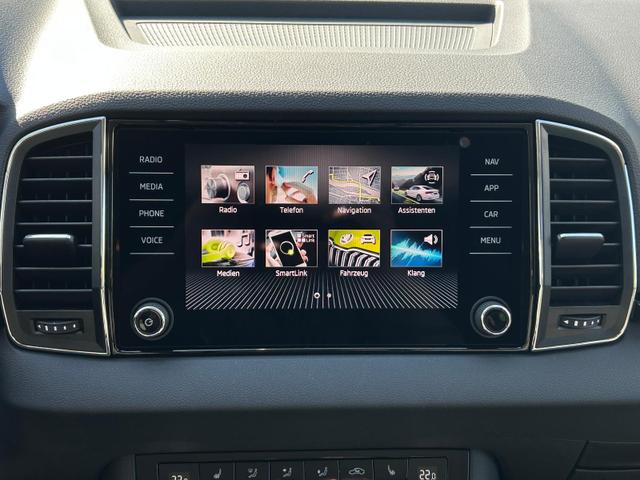 Skoda Karoq Extra 2.0 TDI DSG AHK*Android Auto*SHZ*ACC*Keyless*Kamera*17" LM* 2Z Klimaauto*SUNSET 