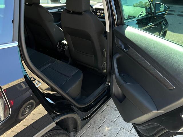 Skoda Karoq Extra 2.0 TDI DSG AHK*Android Auto*SHZ*ACC*Keyless*Kamera*17" LM* 2Z Klimaauto*SUNSET 