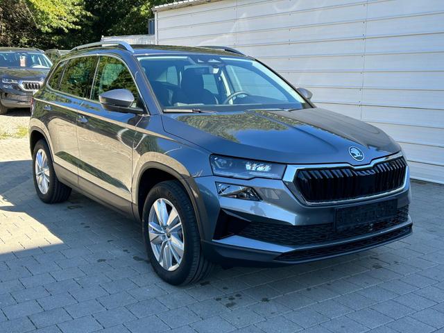 Lagerfahrzeug Skoda Karoq - Extra Plus 2.0 TDI DSG 4x4 AHK Android Auto Matrix E-Heck SHZ ACC Keyless Kamera 17" LM  2Z Klimaauto SUNSET