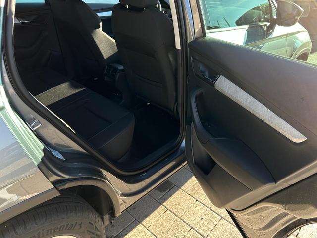 Skoda Karoq Selection 2.0 TDI DSG 4x4 AHK*Android Auto*ACC*EasyOpen*SHZ*Kamera*Keyless*PDC v/h*Klimaauto*SUNSET*LED 