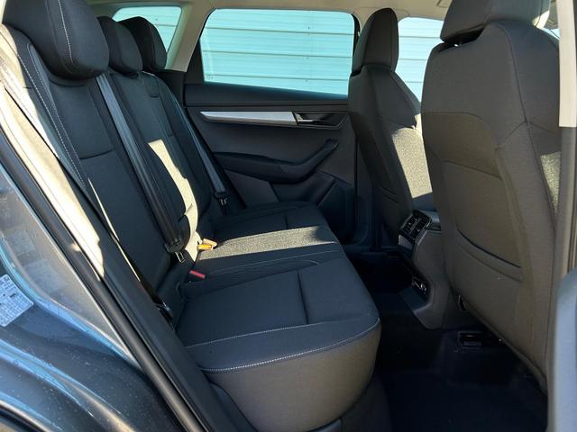 Skoda Karoq Selection 2.0 TDI DSG 4x4 AHK*Android Auto*ACC*EasyOpen*SHZ*Kamera*Keyless*PDC v/h*Klimaauto*SUNSET*LED 