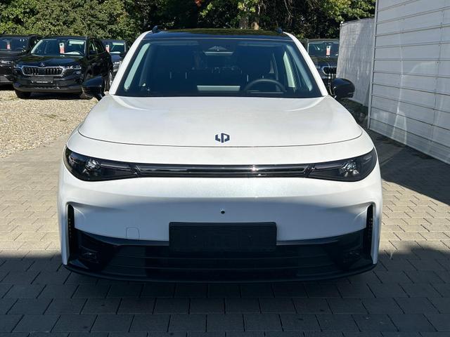 Leapmotor C10 Design ProMax BEV 81,9 kWh Navi*SHZ*Pano*Leder*360&deg;*E-Heck*20"LM* 