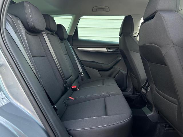 Skoda Karoq Selection 2.0 TDI DSG 4x4 AHK*Android Auto*ACC*SHZ*Kamera*Keyless*PDC v/h*Klimaauto*SUNSET*LED 