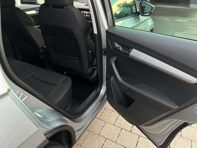 Skoda Karoq Selection 2.0 TDI DSG 4x4 AHK*Android Auto*ACC*EasyOpen*SHZ*Kamera*Keyless*PDC v/h*Klimaauto*SUNSET*LED 
