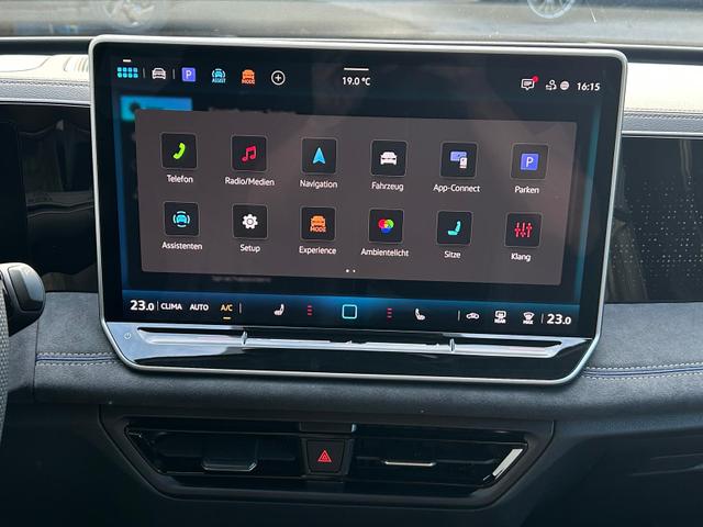 Volkswagen Tiguan R-Line 1.5 eTSI DSG AHK*5J Garant*BlackStyle*ParkAsstPro*360&deg; Kamera*Android Auto*Navi*SHZ*Matrix*HUD 