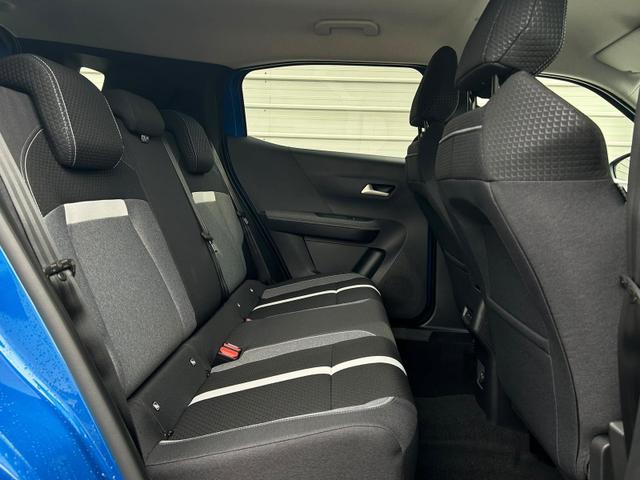 Opel Frontera Ultimate Hybrid 145 PS Android Auto*Navi*SHZ*Tech Paket GS*Kamera*Klimaauto 