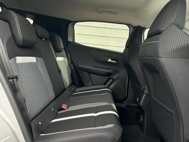 Opel Frontera Ultimate Hybrid 145 PS Android Auto*Navi*SHZ*Tech Paket GS*Kamera*Klimaauto 