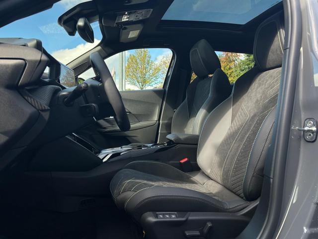 Peugeot 2008 GT HYBRID 145 eDSC Pano*AHK*Android Auto*SHZ*Alcantara*ACC*360&deg;*Totwinkel*Klimaauto 