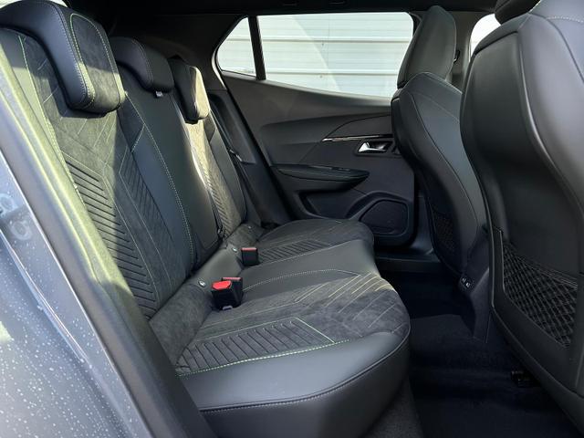 Peugeot 2008 GT HYBRID 145 eDSC Pano*AHK*Android Auto*SHZ*Alcantara*ACC*360&deg;*Totwinkel*Klimaauto 