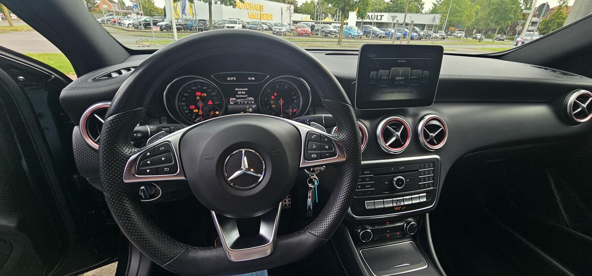 Mercedes-Benz  Getränkehalter Mittelkonsole Fahrzeuge mit DCT