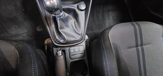 Ford Fiesta 5-Türer 1.5 EcoBoost mit Styling-Paket ST LED Pano 