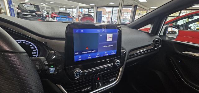 Ford Fiesta 5-Türer 1.5 EcoBoost mit Styling-Paket ST LED Pano 