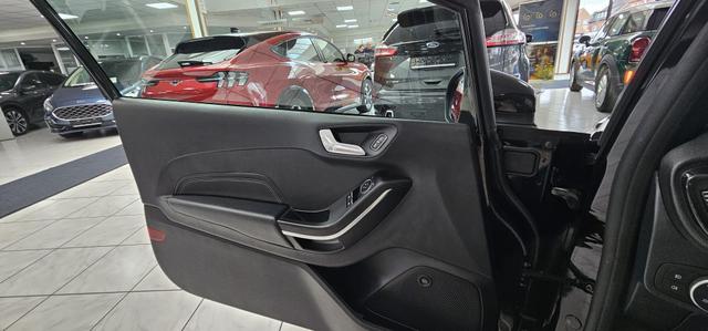 Ford Fiesta 1.5 EcoBoost S&S mit Leder-Exclusiv-Paket ST 