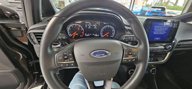 Ford Fiesta 1.5 EcoBoost S&S mit Leder-Exclusiv-Paket ST 