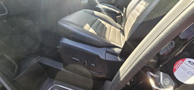 Ford Tourneo Custom 320 L1H1 Autm. Titanium ACC Xenon Standheizung 