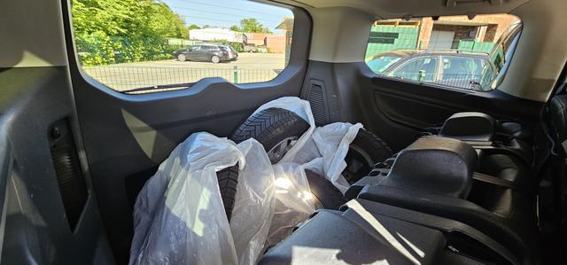 Ford Tourneo Custom 320 L1H1 Autm. Titanium ACC Xenon Standheizung 